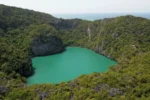 Laguna Smeraldo di Taley Nai vista dall'alto, tappa della crociera Ang Thong 2 giorni